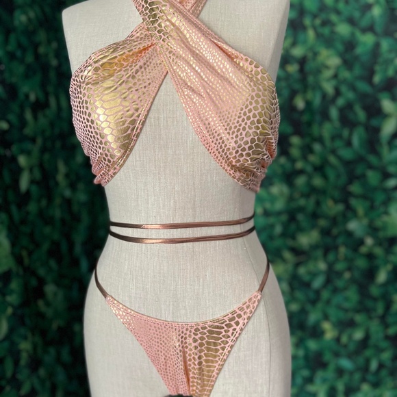 Rose Gold Goddess Rave Outfit. Rave Set. Matching Rave Set. - Picture 3 of 4